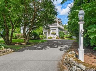 10 Cartwright Rd, Wellesley, MA 02482