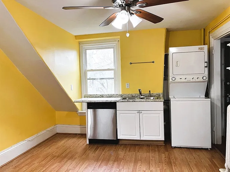 66 Maple St #3 — Photo 10