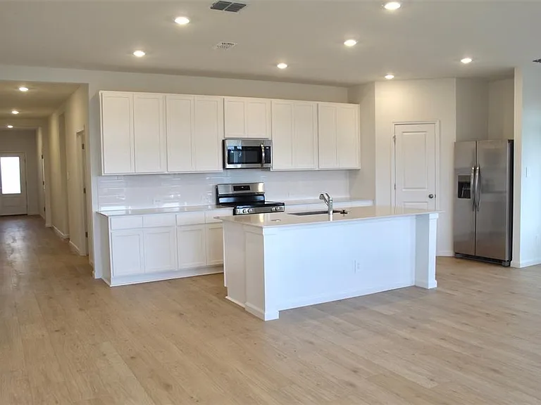 4359 Vibernum Ave — Photo 17