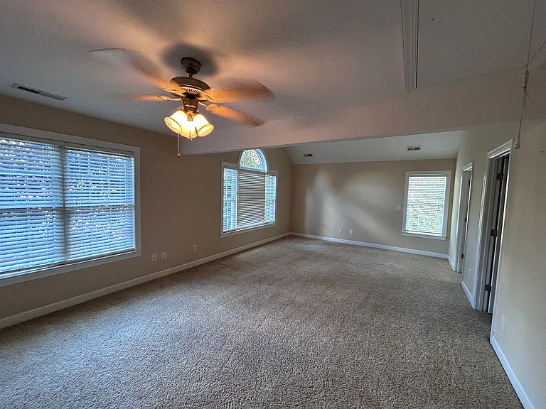 4540 Pebble Lake Dr — Photo 47