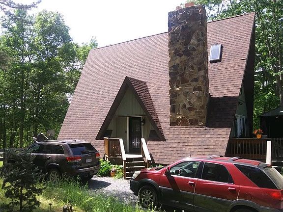 2nd image of 1009 S Champwood Ln