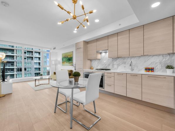 4458 Beresford St #3504, Burnaby, BC V5H 0J1