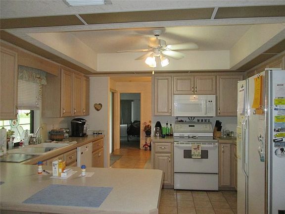 4th image of 1247 E Price Blvd