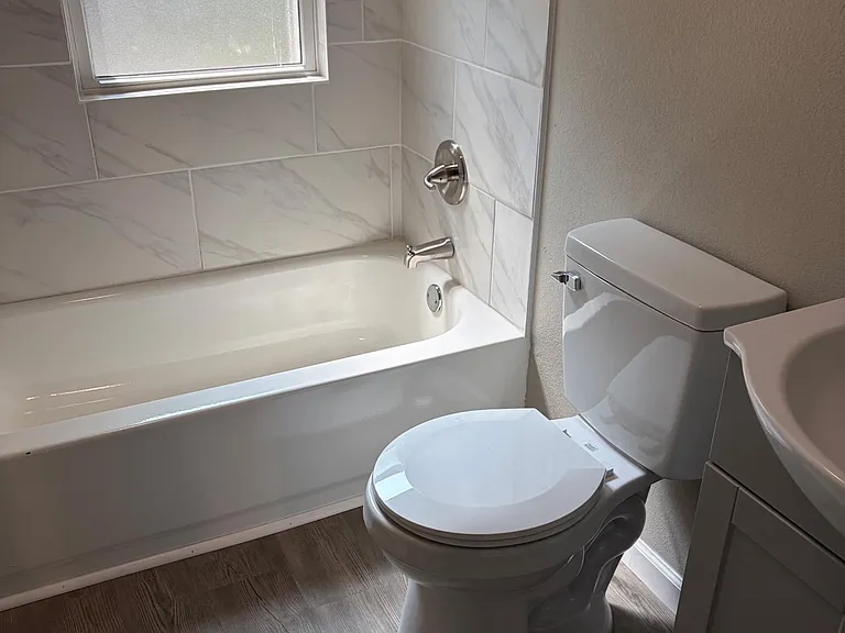 323 S Rutan Ave #323 — Photo 5