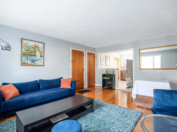 747 N Main St #B2, West Hartford, CT 06117