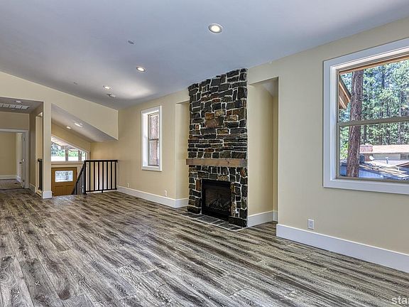 4th image of 2486 Osborne Ave