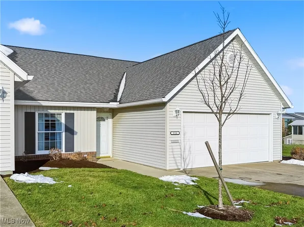 816 King Ridge Dr, Ashland, OH 44805