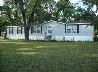 192 Bowles St, Baconton, GA 31716