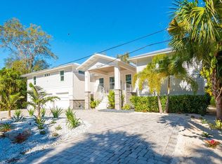 3913 Roberts Point Rd, Sarasota, FL 34242