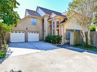 1632 Beaconshire Rd, Houston, TX 77077
