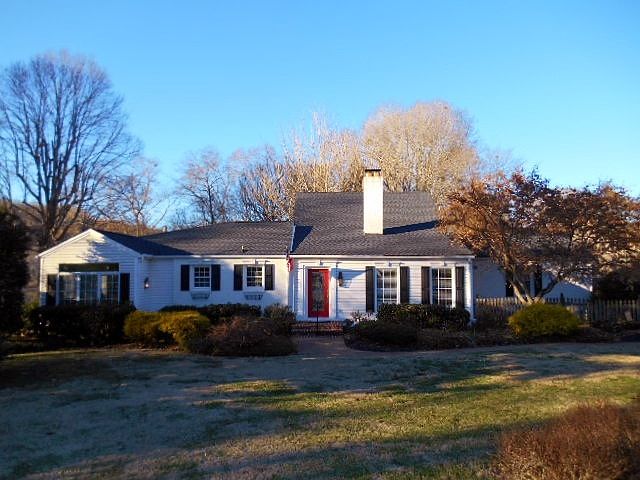 1st image of 1224 Blossom Ln