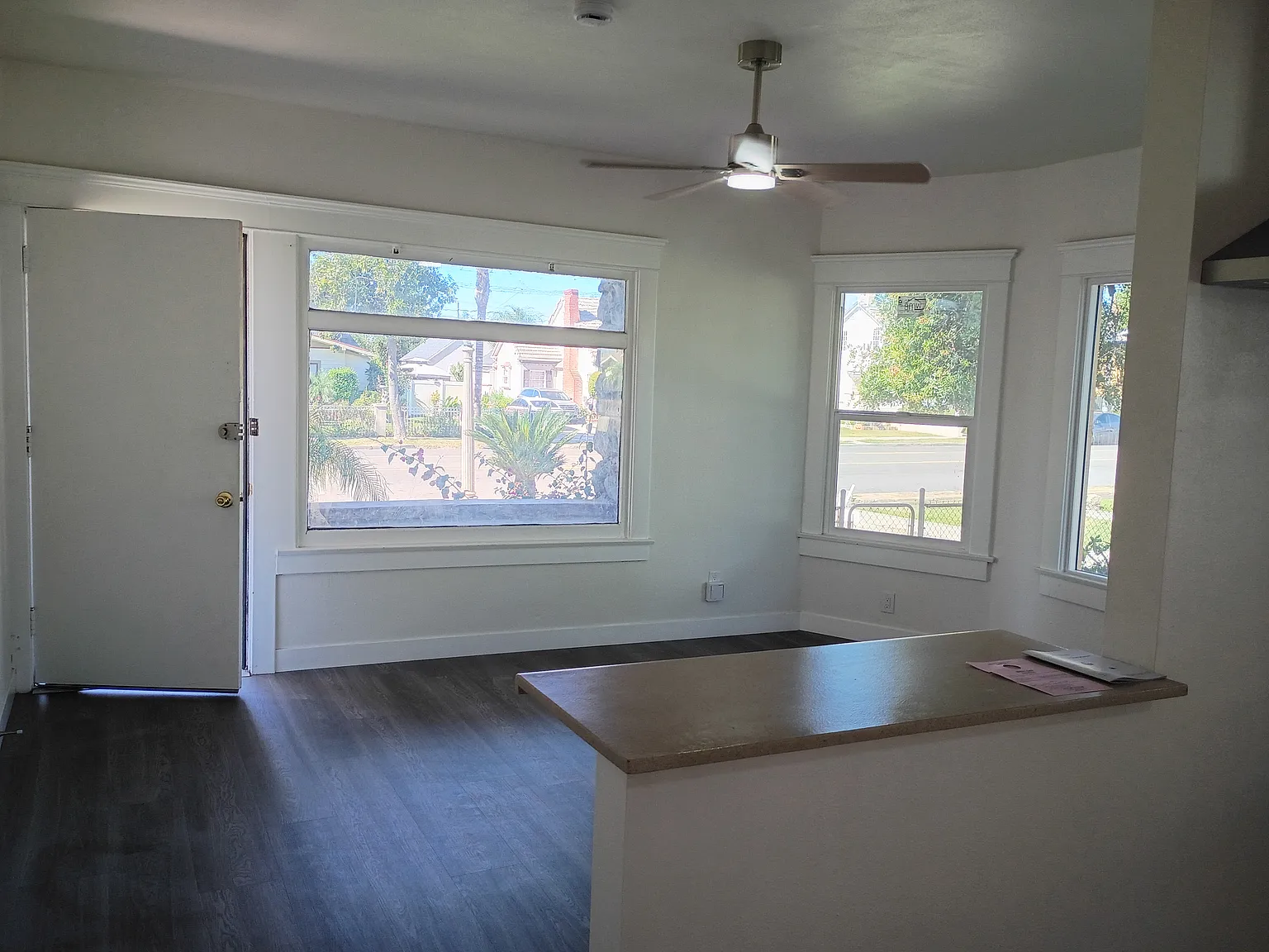 2 bed, 900 sqft, $2,200 — Photo 4
