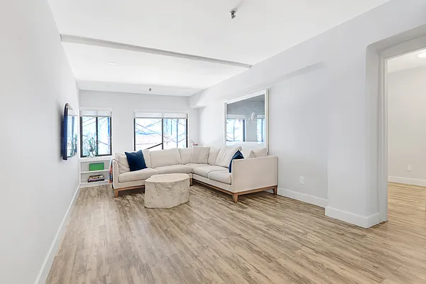 Sold by Compass | media 2