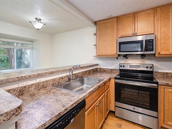 2nd image of 2396 Montana Ave #2370B