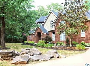 123 Ashwood Dr SE, Decatur, AL 35603