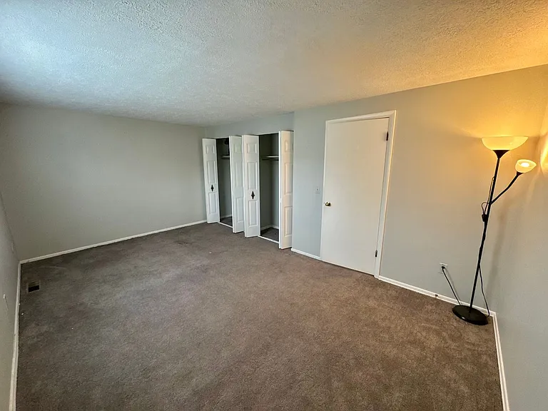 244 E Commons Dr — Photo 46
