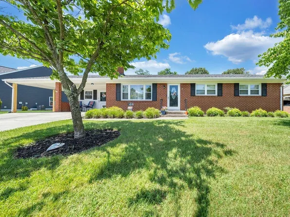 505 Chamberlain Ln, Salem, VA 24153