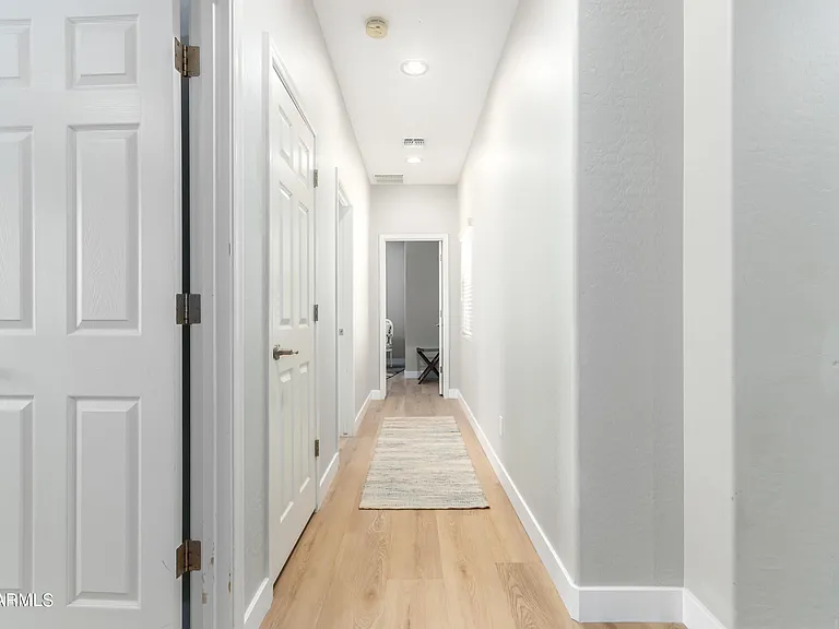 2695 E Rakestraw Ln — Photo 28