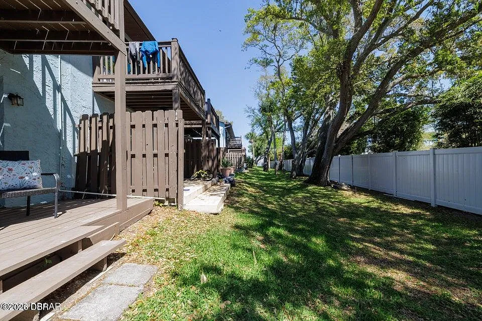 2 bed, 2.0 bath, 1156 sqft, $1,800 — Photo 3