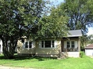 222 E 4th St, Spring Valley, IL 61362
