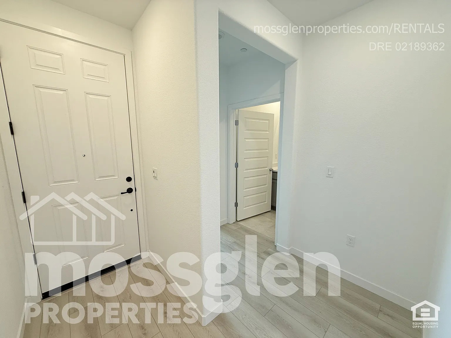 4 bed, 2386 sqft, $2,950 — Photo 4