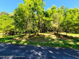 587 Evergreen Dr, Falls, PA 18615