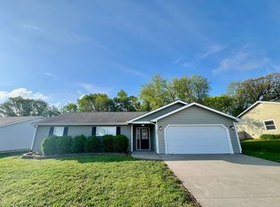305 Stone Dr, Manhattan, KS 66503