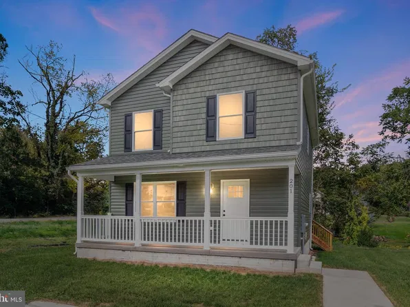 201 E Locust St, Woodstock, VA 22664