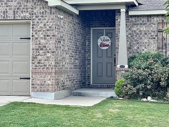 2nd image of 9006 Misty Pine Dr