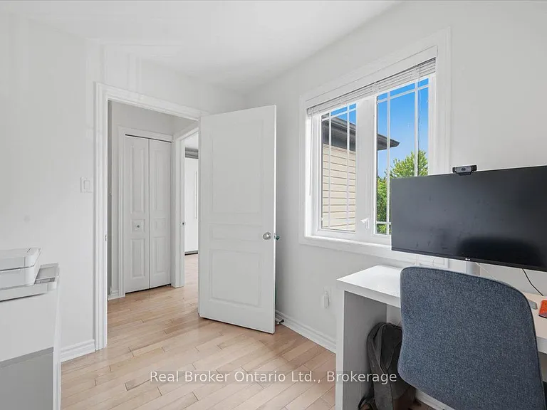 54 Laughland Ln — Photo 28