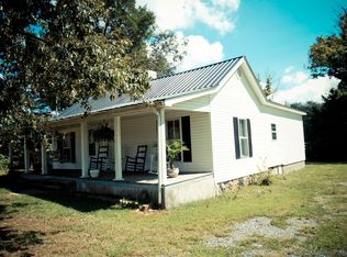 1600 Slygo Rd, Trenton, GA 30752