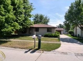 27305 Polk Ave, Brownstown, MI 48183