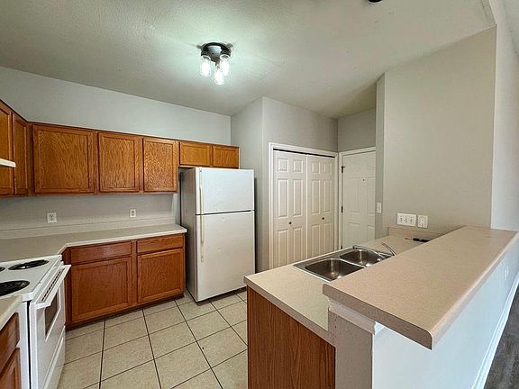 5th image of 1717 Constantino Cir