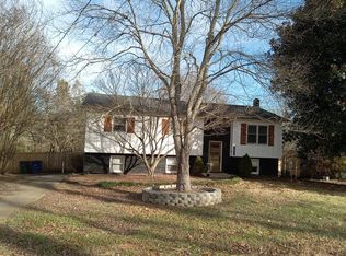 3822 Newhall Dr NW, Conover, NC 28613