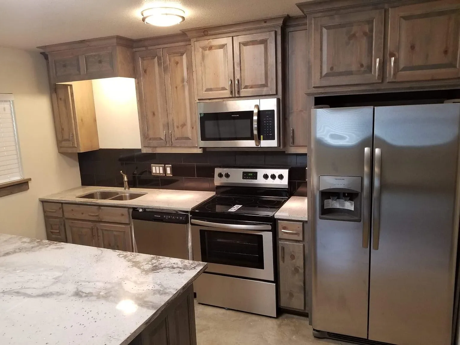 260 Mill Rd — Photo 4