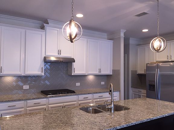 5th image of 9876 Cameron Parc Cir