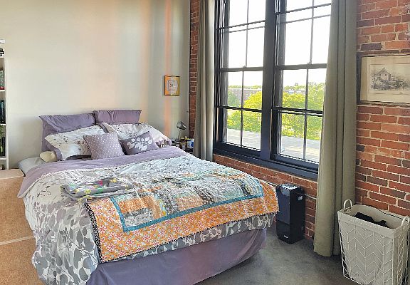 5th image of 60 Water St #3005