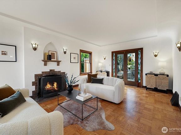 4th image of 6517 Fremont Avenue N