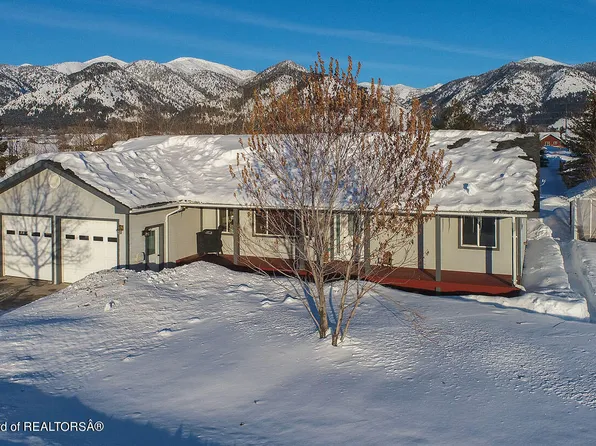 69 Sage Way, Star Valley Ranch, WY 83127