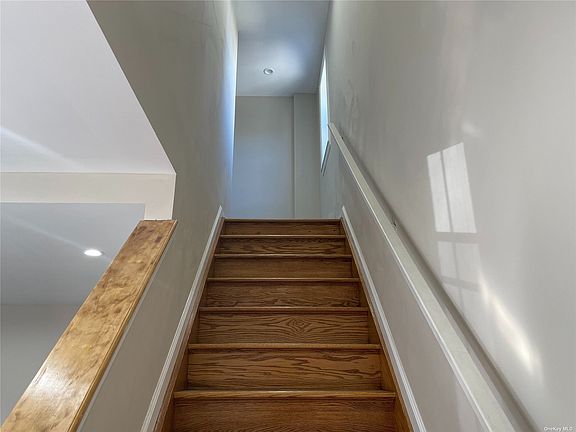 5th image of 105-19 177th St