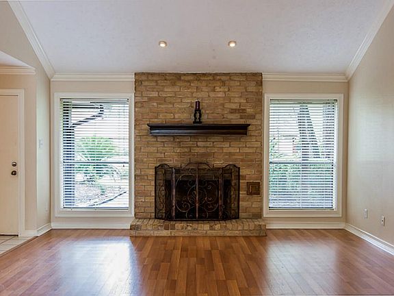 5th image of 3806 Brook Shadow Dr