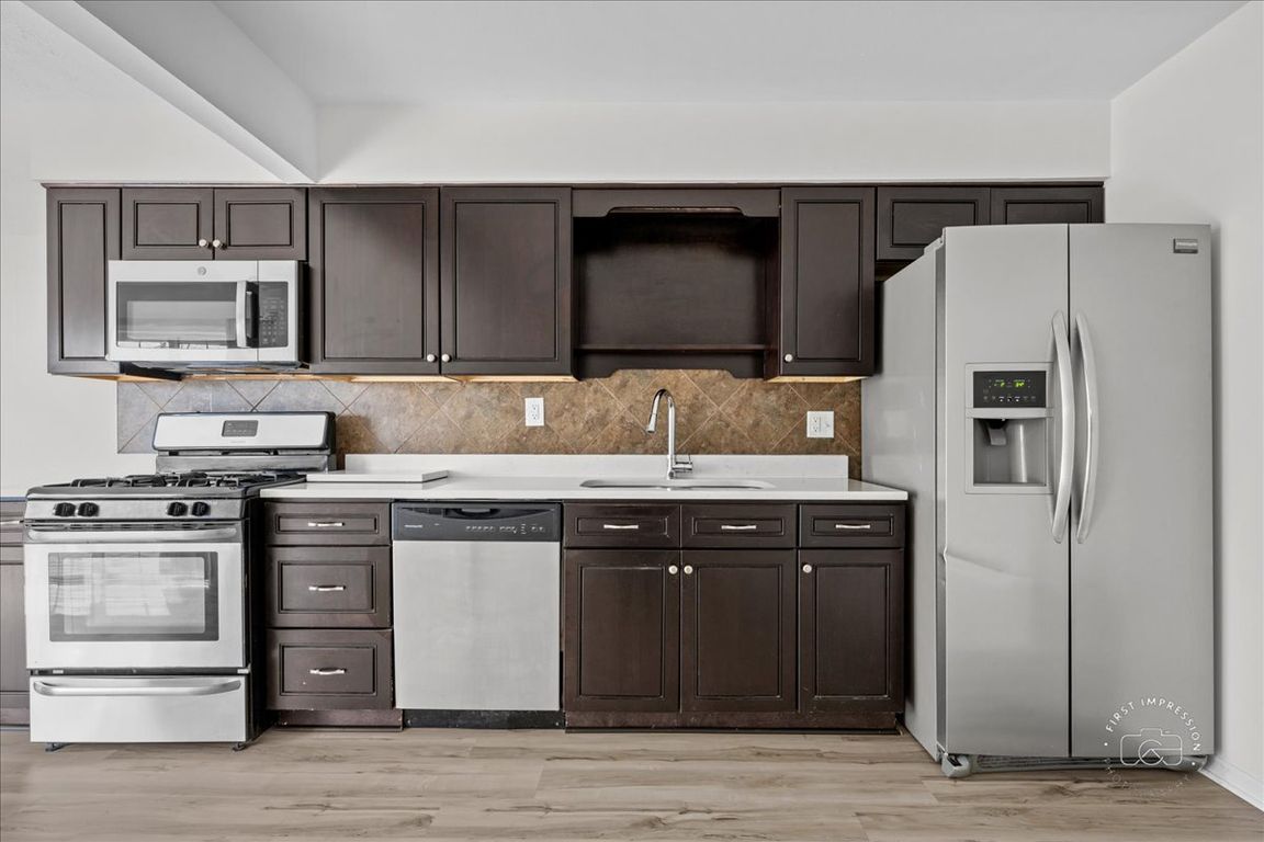 08-Kitchen