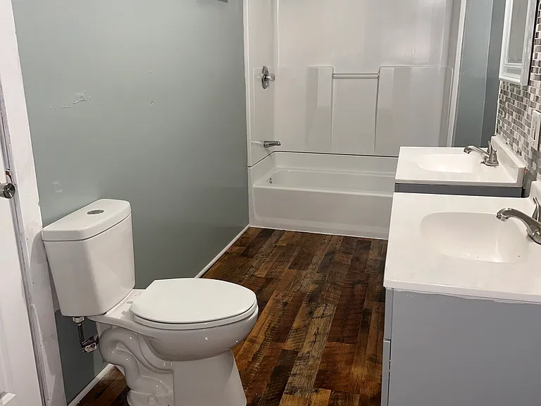 1768 S Trezevant St — Photo 14