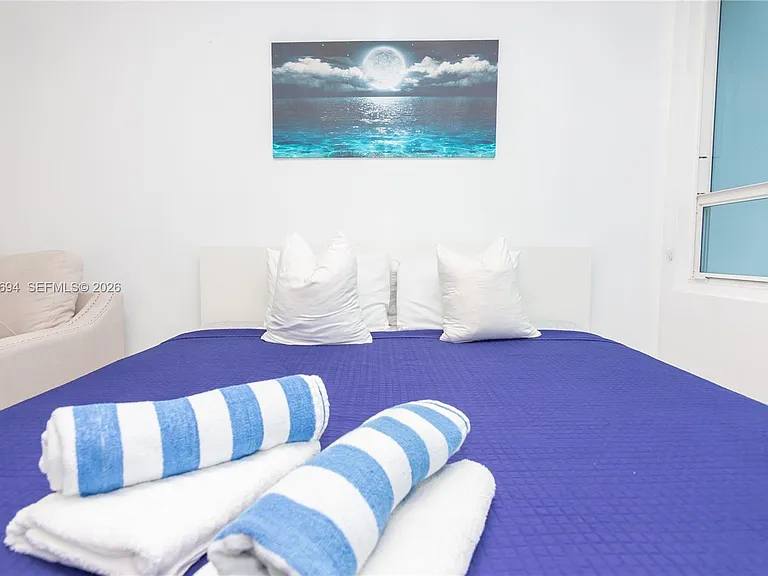 5445 Collins Ave #908 — Photo 6