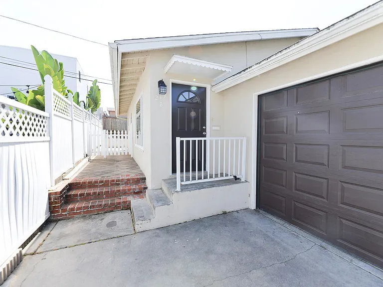 219 W Avenida Palizada — Photo 28