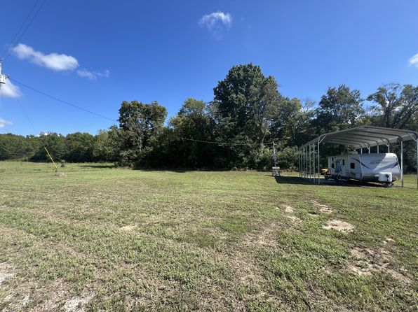 470 Bandit Way, Savannah, TN 38372