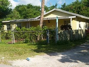 2nd image of 5432 Carver St
