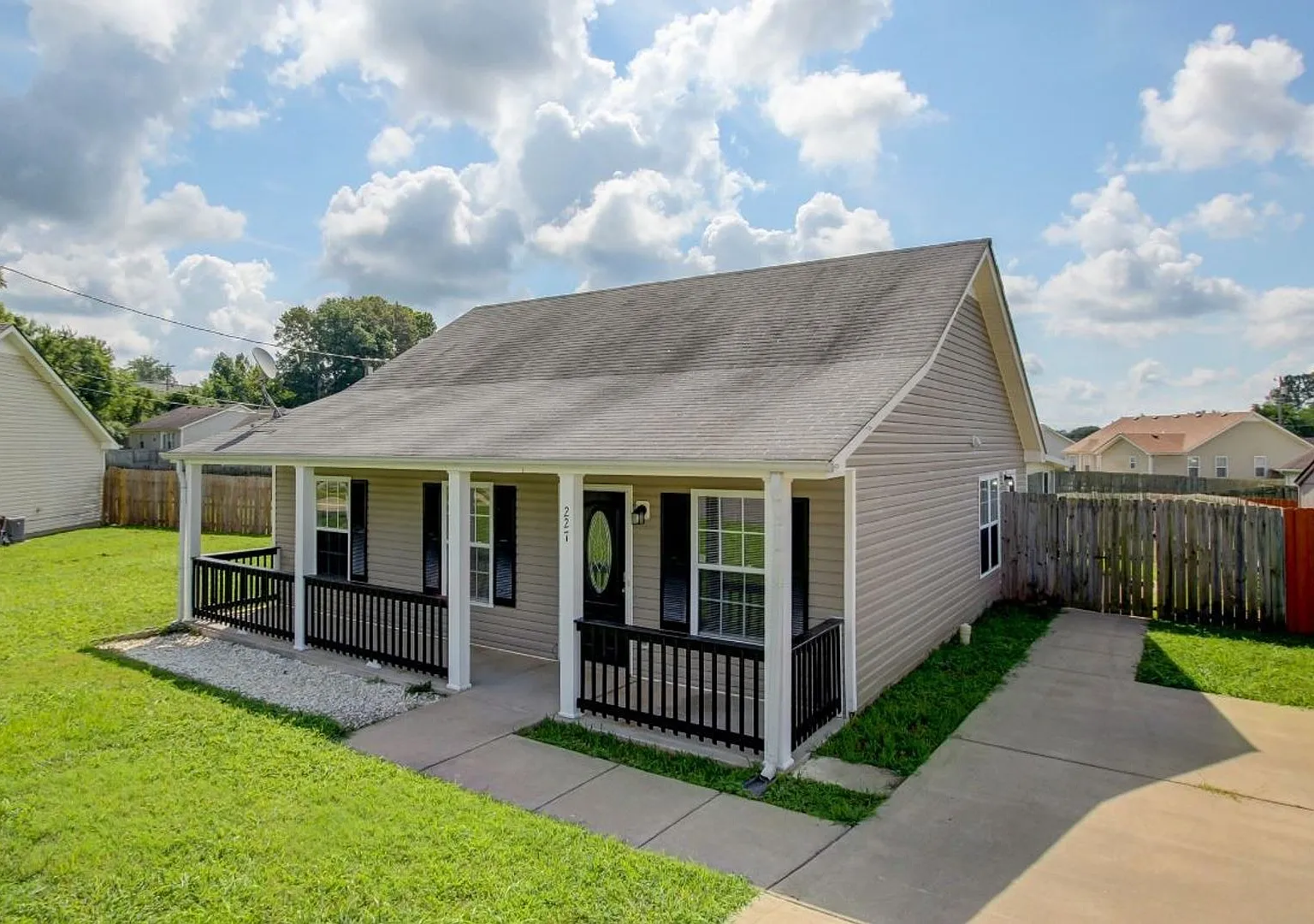227 Faulkner For Rent — Photo 2