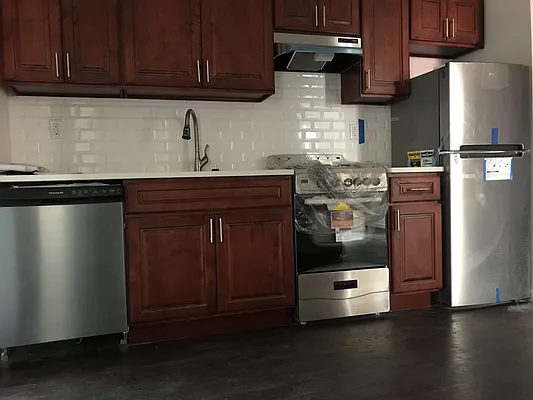 Rented by REAL New York | media 27