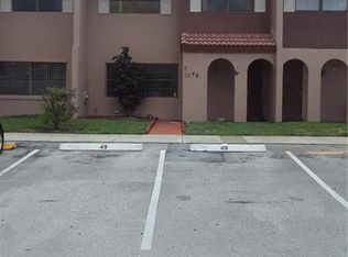 49 Matador Ln, Davie, FL 33324